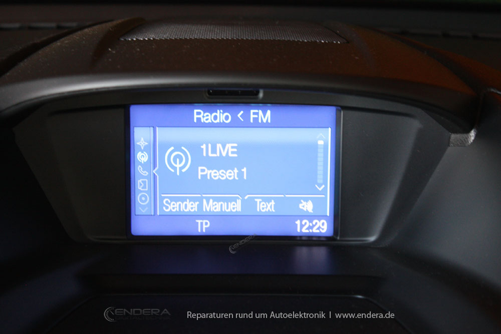 Navigation Displayfehler Reparatur Ford B-Max